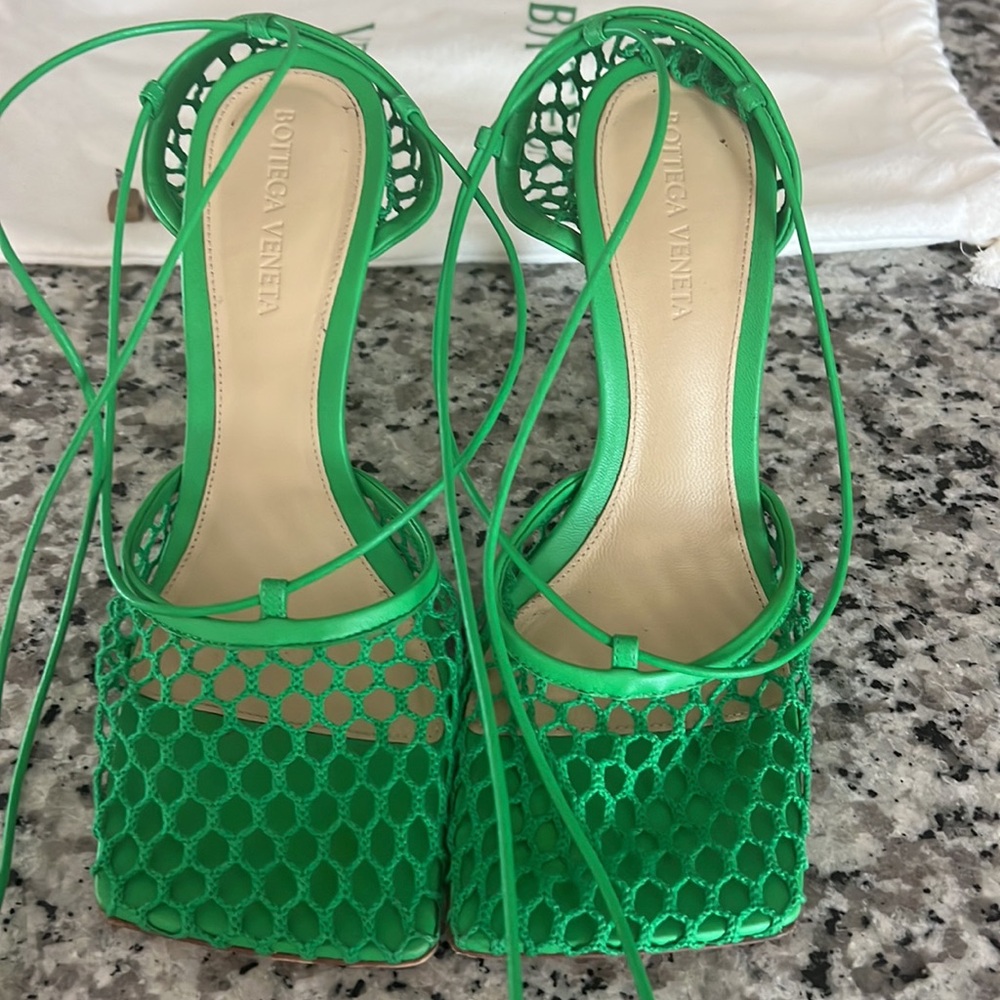 Women shoes - Picture 8 of 9
